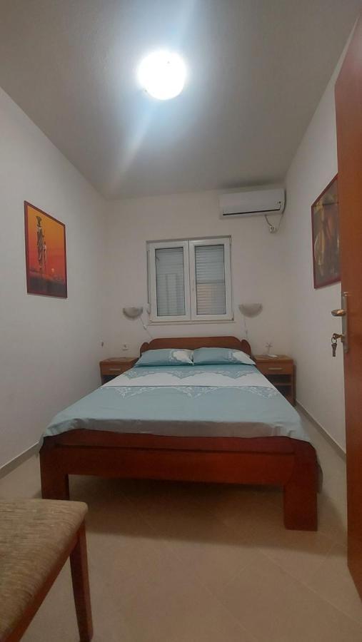 Dk Apartments Krasici Тиват Экстерьер фото